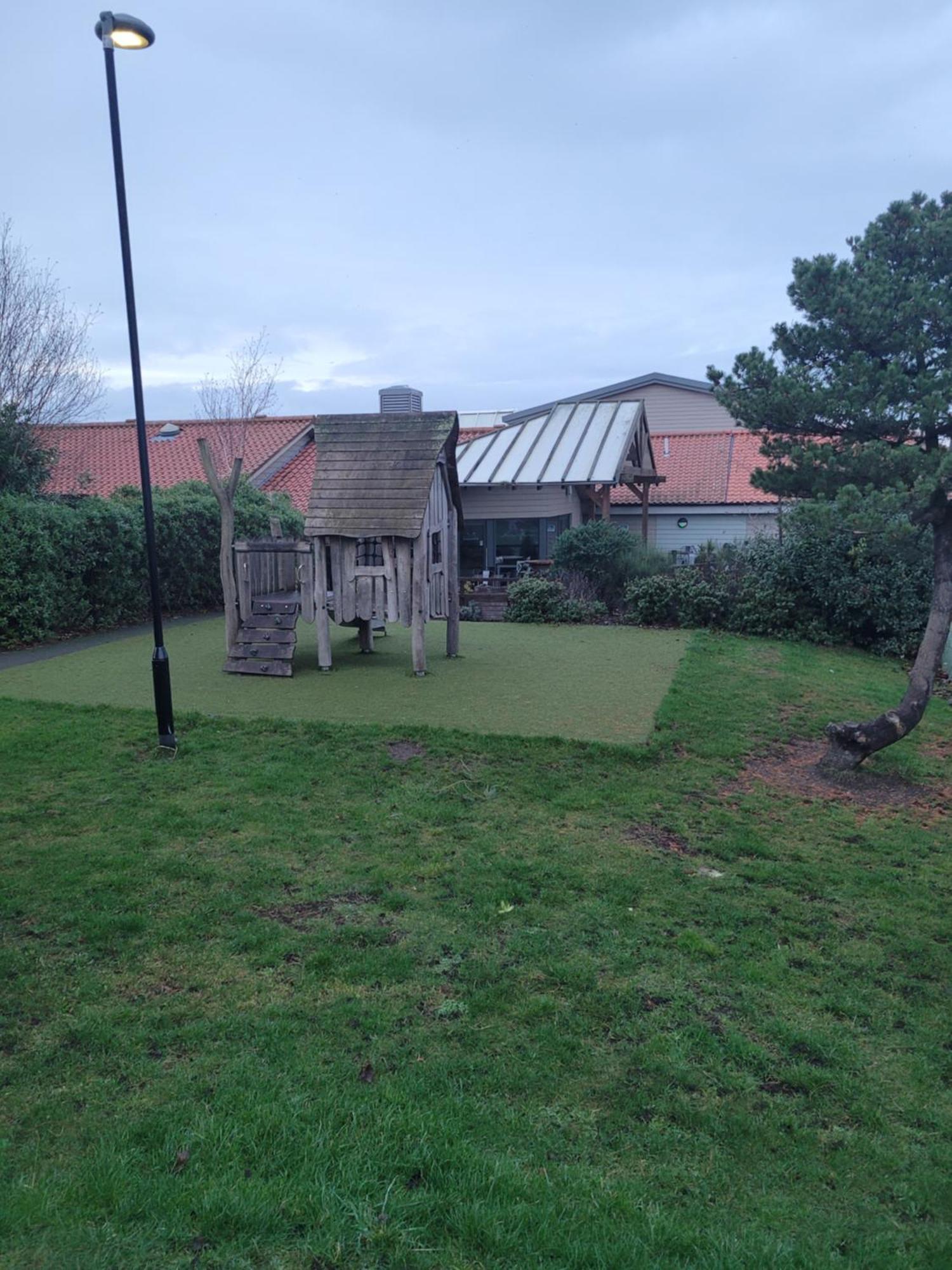 Cozy Caravan Near Edinburgh — Photos 2